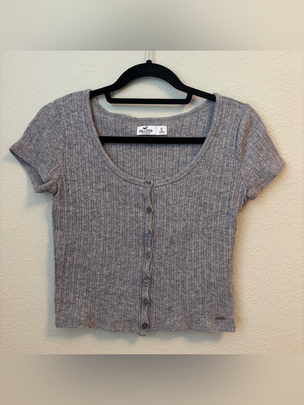 Hollister Gray Button Front T-Shirt